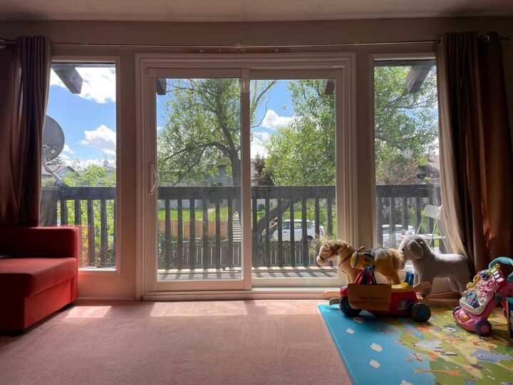 Property Photo: 153 Bergen Crescent NW AB T3K 1J2