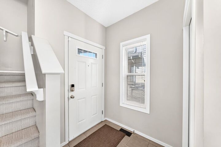 Property Photo:  277 Saddlecrest Way NE  AB T3J 5N3 