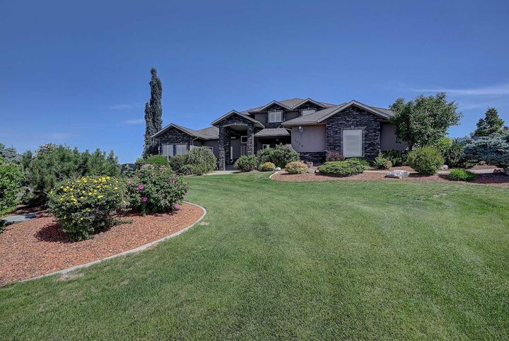 1130 Redlow Drive — photo 1