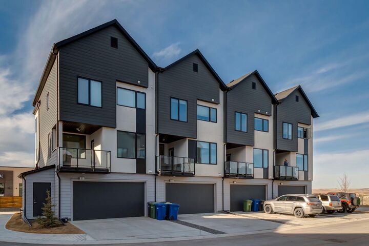 107 Sweet Clover Link — photo 1