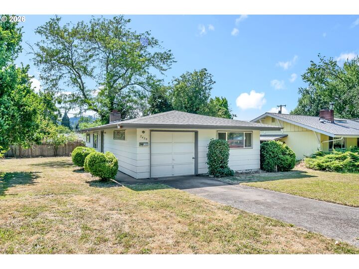 Property Photo: 3420 Harris St OR 97405