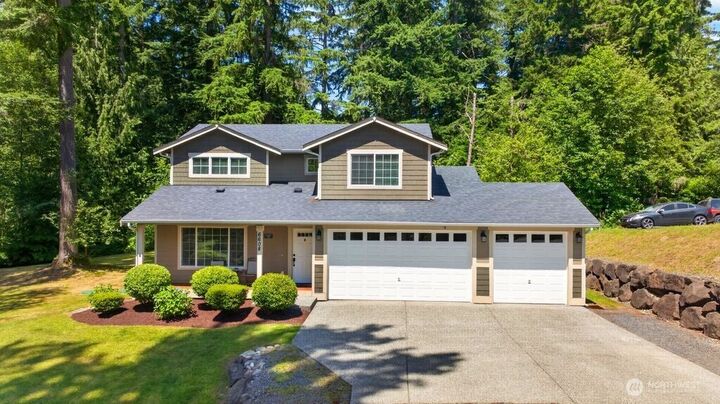 Property Photo: 6608 184th Drive SE WA 98290