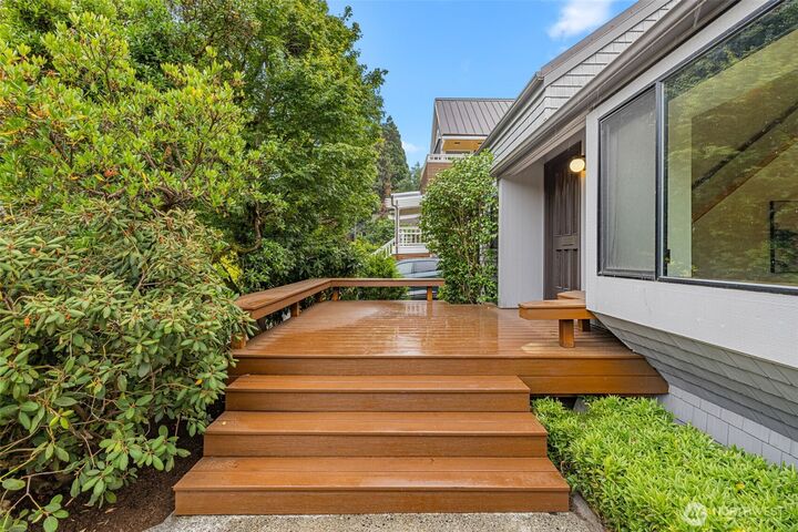 Property Photo: 2315 26th Avenue E WA 98112