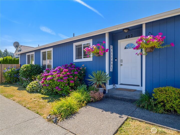 Property Photo:  402  Factory Street SE  WA 98360 