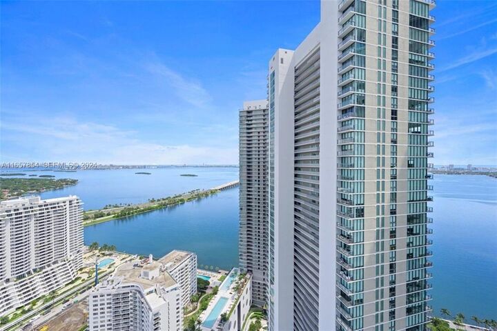 Property Photo:  501 NE 31st Street 3804  FL 33137 