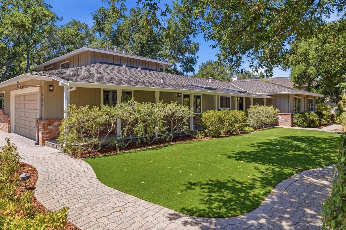 Property Photo: 484 Aspen Way CA 94024