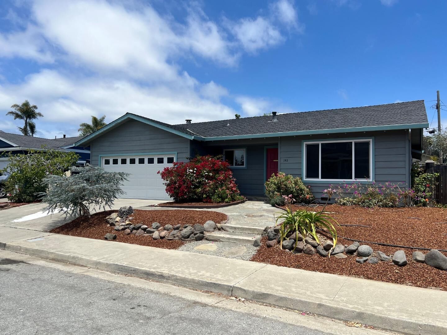 Property Photo: 142 Sir Francis Court CA 95010