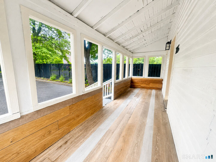 Property Photo:  205-B Laurel Street  CT 06105 