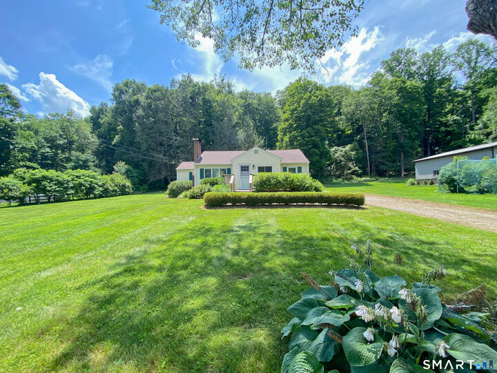 Property Photo: 5-R Broad Hill Road CT 06090
