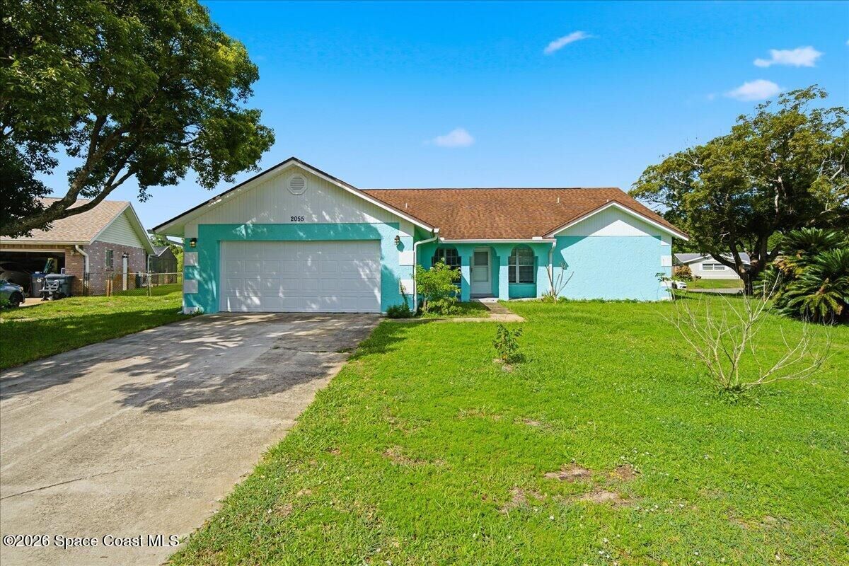 Property Photo:  2055 Cathy Circle  FL 32780 