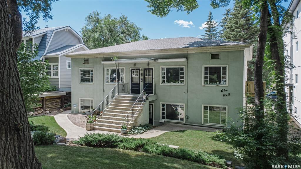 Property Photo:  710 McPherson Avenue  SK S7N 0X8 