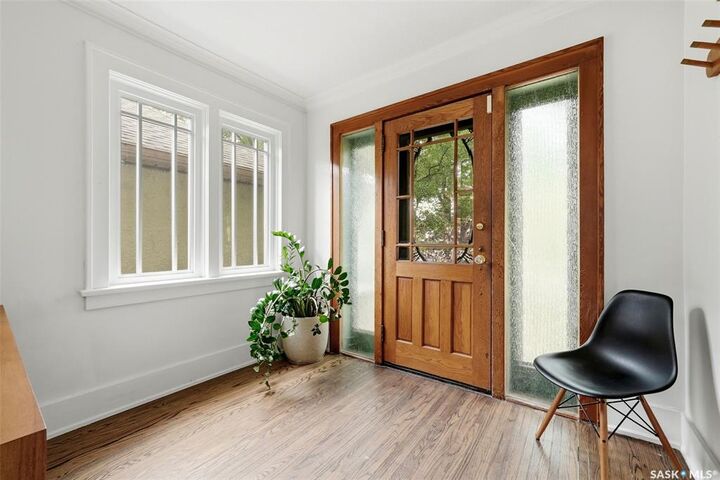 Property Photo:  2820 College Avenue  SK S4T 1V2 