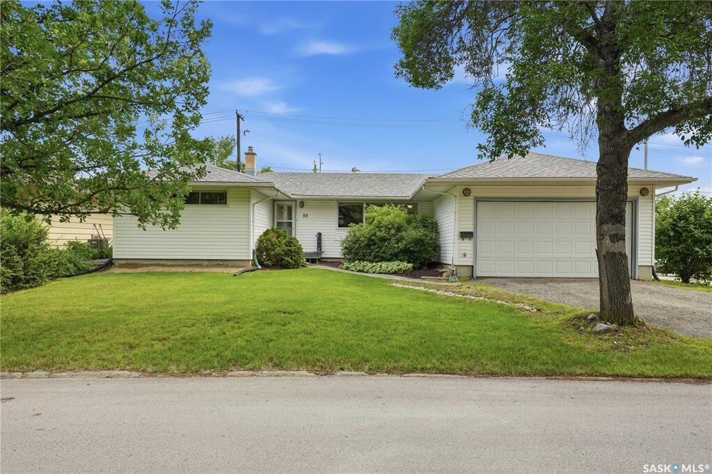 Property Photo:  53 Darke Crescent  SK S4S 2W5 
