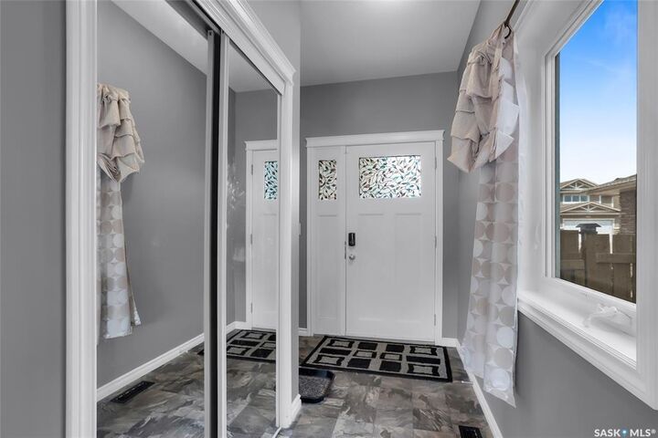 Property Photo:  222 Pringle Lane  SK S7T 0S3 