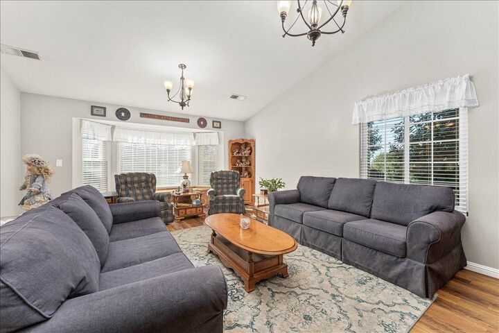 Property Photo:  1165 Jennifer Lynn Drive  CA 96080 