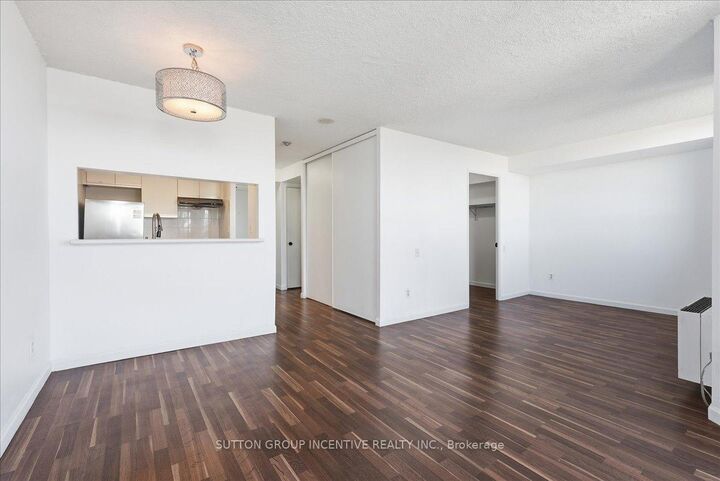 Property Photo: 2460 Eglinton Avenue E 817 ON M1K 5J7