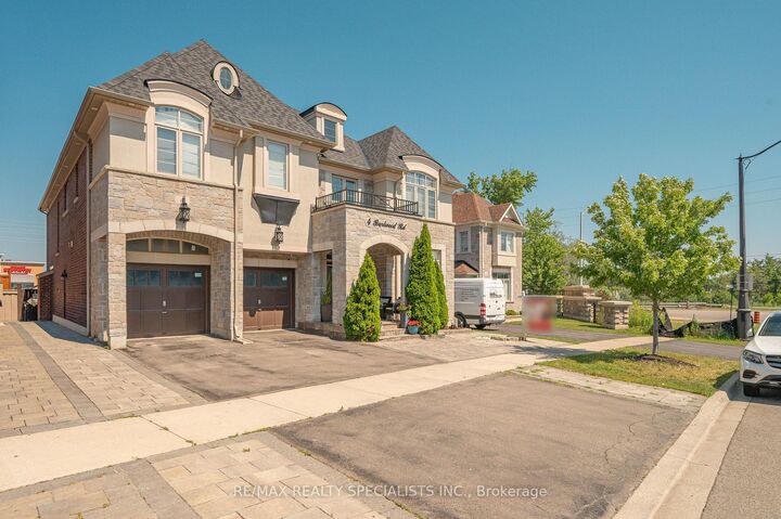 Property Photo: 4 Burlwood Road ON L6P 4E9