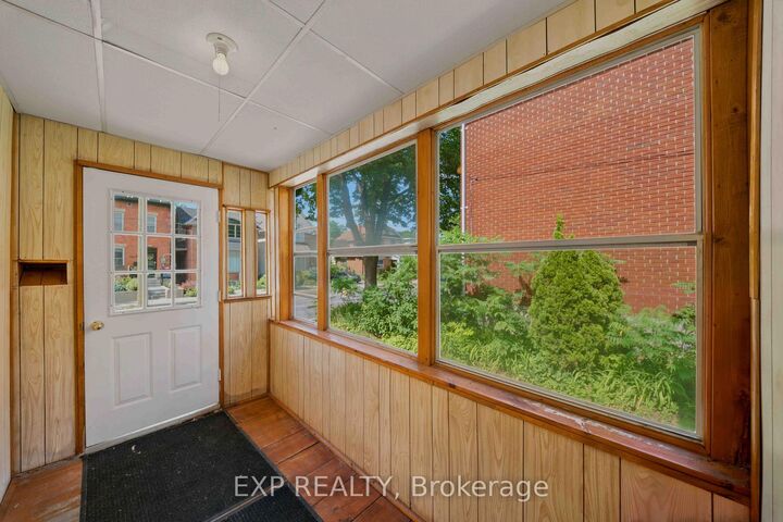 Property Photo:  452 Sunnyside Avenue  ON K1S 0S9 