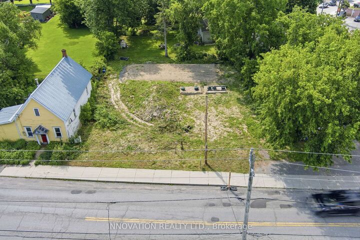 2322 Roger Stevens Drive — photo 1