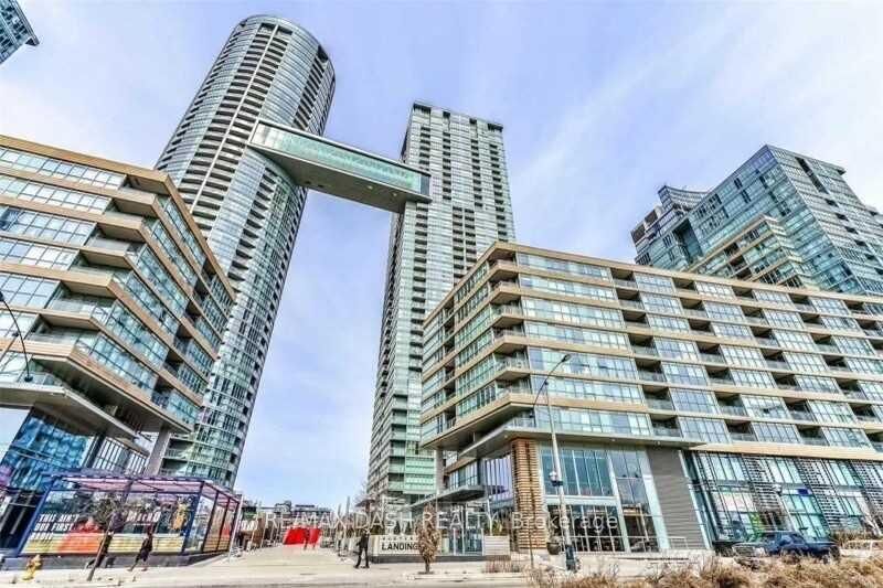 Property Photo:  15 Iceboat Terrace 2003  ON M5V 4A5 