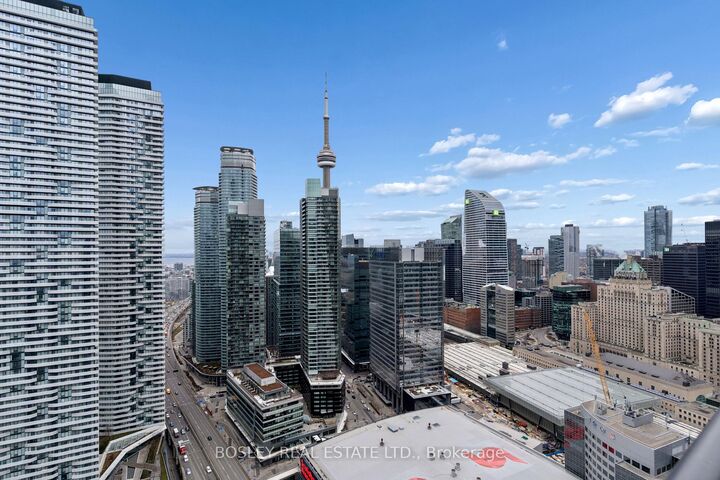 Property Photo: 16 Harbour Street 4501 ON M5J 2Z7