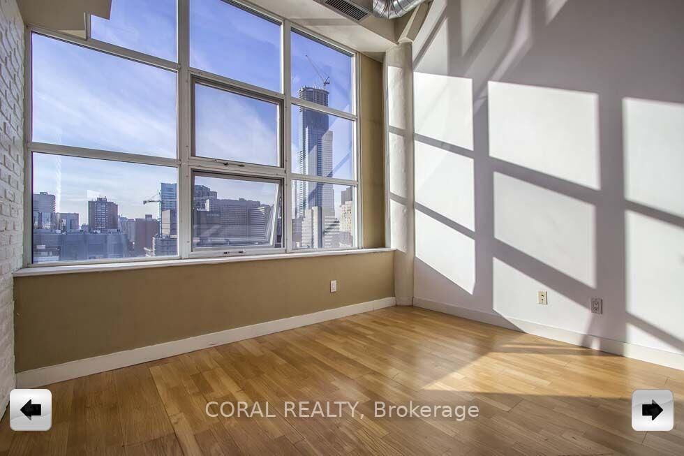 Property Photo:  155 Dalhousie Street Ph15  ON M5B 2P7 