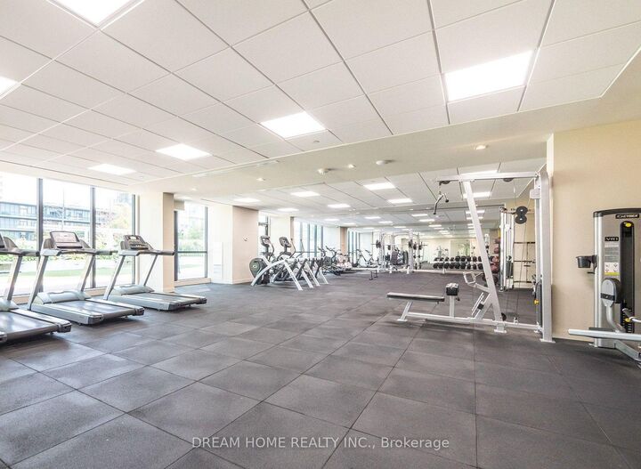 Property Photo:  4085 Parkside Village Drive 527  ON L5B 0K2 