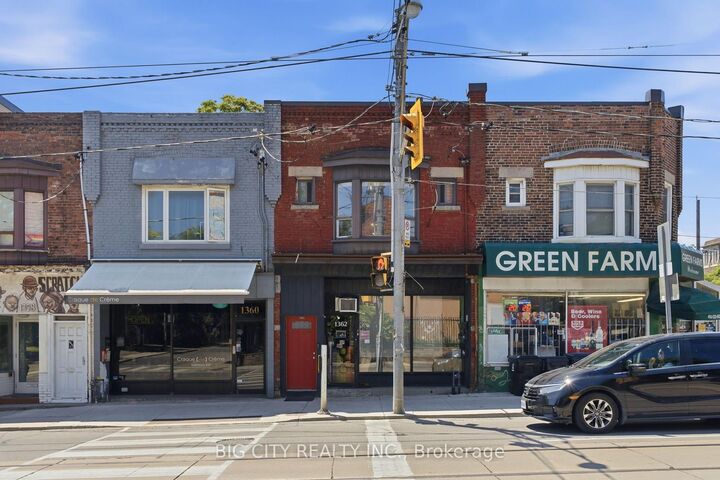 Property Photo:  1362 Bathurst Street Upper  ON M5R 3H7 