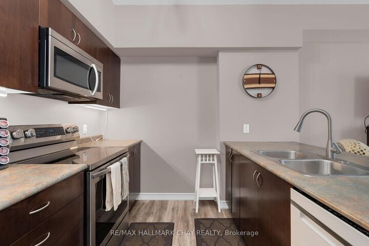 Property Photo:  486 Laclie Street 109  ON L3V 4P9 