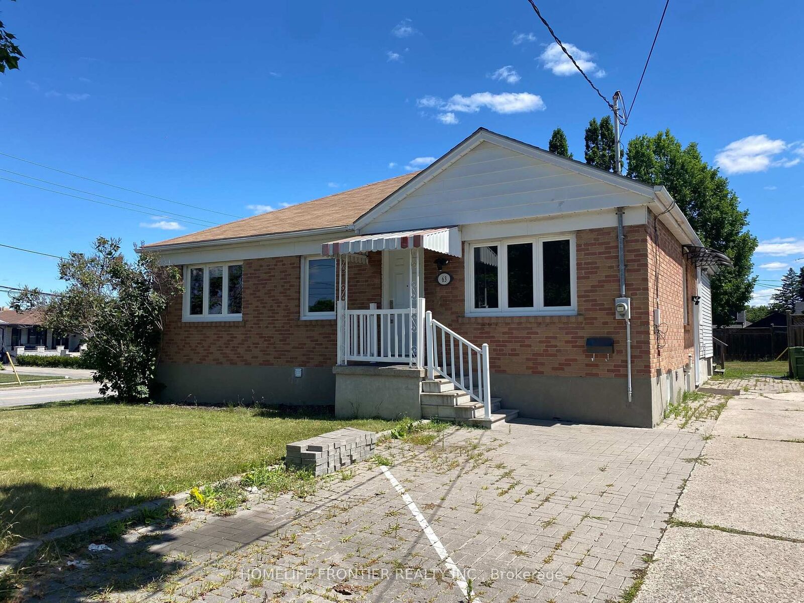 Property Photo: 63 Lockerbie Avenue Unit D ON M9N 3A3