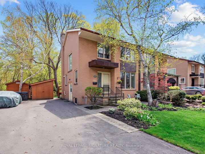 Property Photo:  46 Plateau Crescent  ON M3C 1M8 