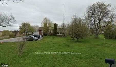 Property Photo: 211 Burnhamthorpe Road W ON L6M 4K5