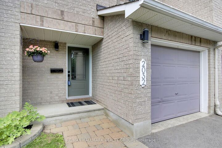 Property Photo:  2032 Dorima Street  ON K4A 3J7 