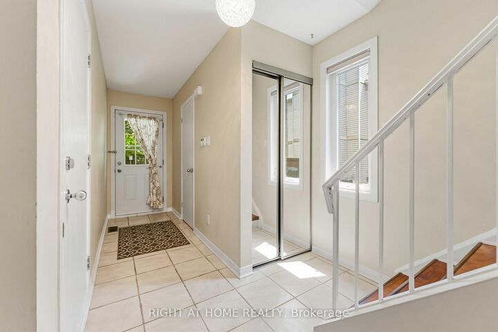Property Photo:  12 Offenbach Lane F  ON K2G 4Z9 