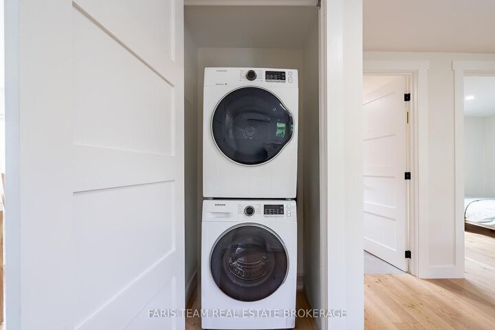 Property Photo: 47 Sixth Street ON L4R 3X1