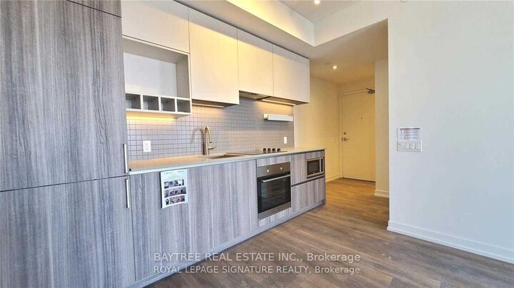Property Photo: 898 Portage Parkway 4512 ON L4K 0J6