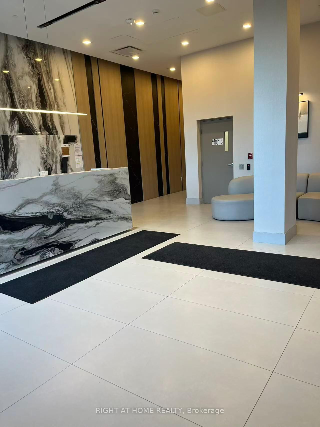 Property Photo:  3421 Sheppard Avenue E 701  ON M1T 0C1 