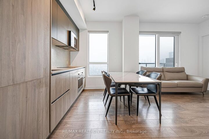 Photo de la propriété:  108 Peter Street 4302  ON M5V 0W2 