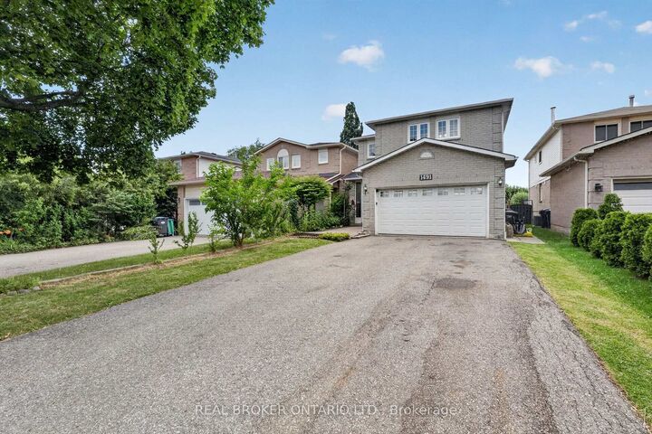 Property Photo:  1491 Evenside Crescent  ON L5M 3Y3 
