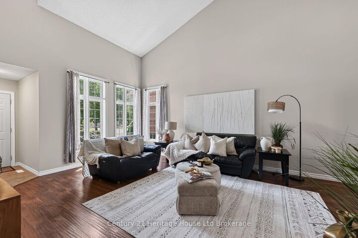 Property Photo:  119 Southview Court  ON N4S 9A5 