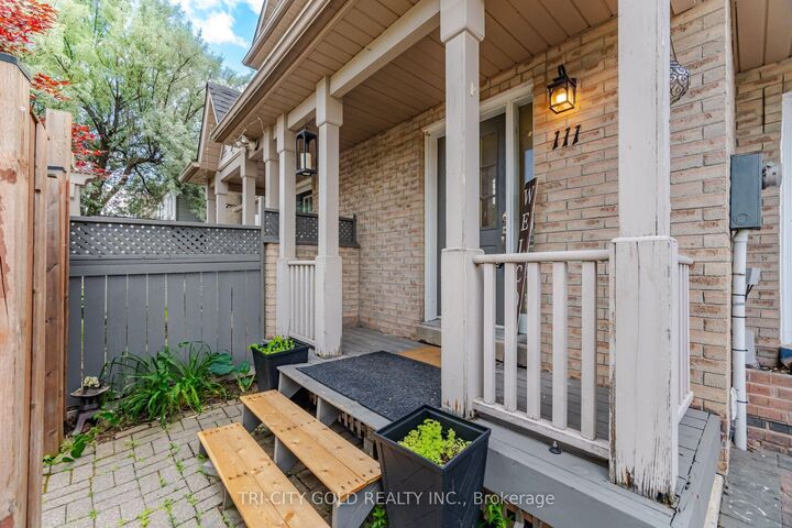 Property Photo:  111 Chipmunk Crescent  ON L6R 1B4 