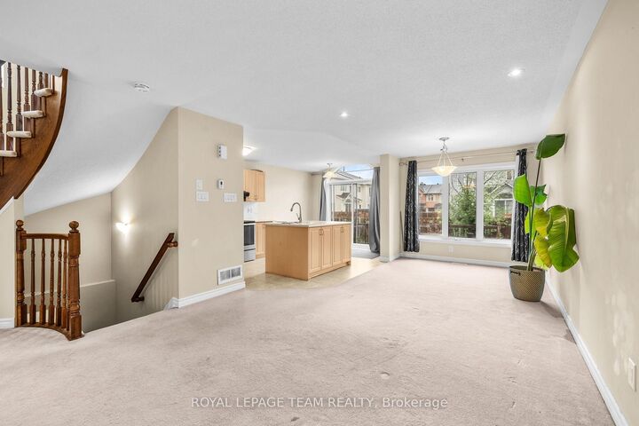 Property Photo:  200 Gerry Lalonde Drive  ON K4A 0W6 