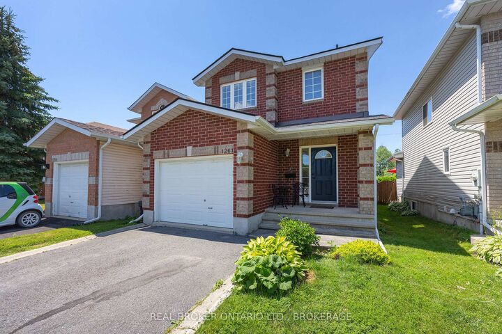 Property Photo: 1261 Juniper Drive ON K7P 3G3