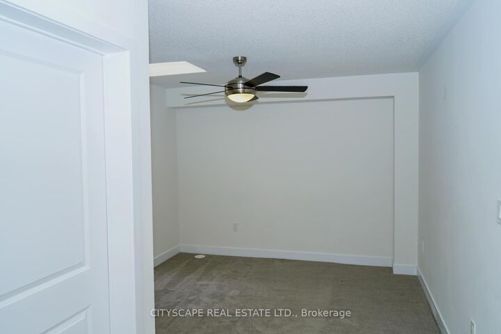 19 Lively Way — photo 1