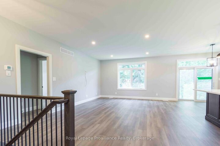 Property Photo:  31 Mackenzie John Crescent  ON K0K 1H0 