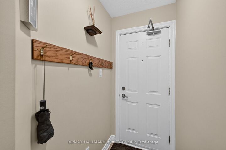 Property Photo: 581 Lakeridge Drive 16 ON K4A 0H4