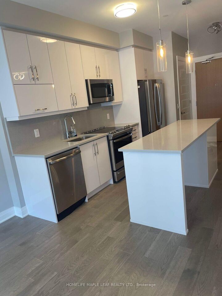 Property Photo:  128 Grovewood Common 524  ON L6H 0K3 
