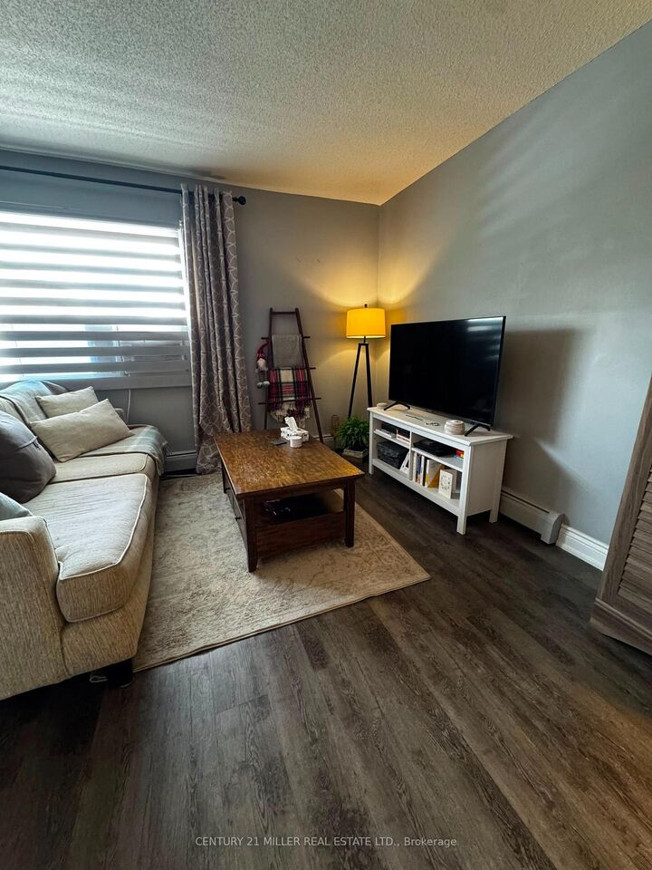 Property Photo:  264 Oakdale Avenue 309  ON L2P 2K4 