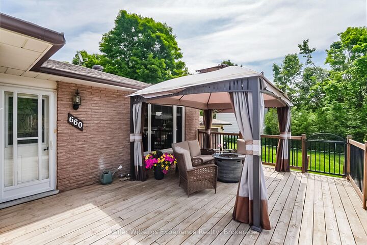 Property Photo: 660 Harvey Avenue ON L4R 4S2