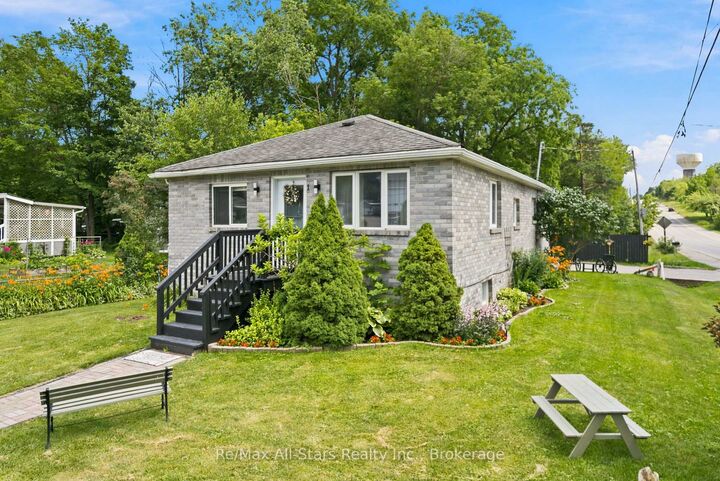 1 Maple Grove Street — photo 1